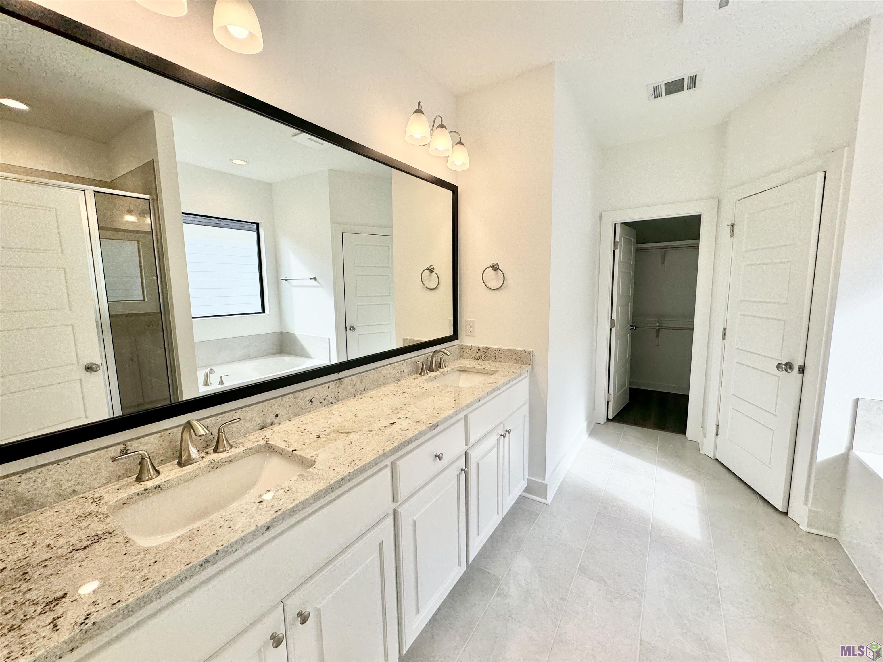 9986 Couret Drive Baton Rouge, LA 70818 - Photo 8 of 35