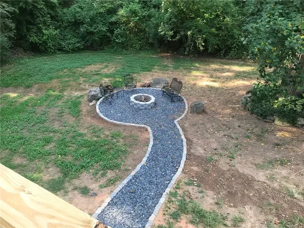 a view of a backyard with a sink