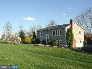 840 Ridge Road Pottstown, PA 19465 - Photo 1 of 5