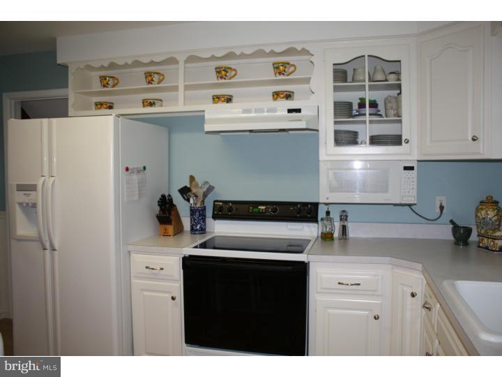 534 Maddock Road Springfield, PA 19064 - Photo 8 of 22 Kitchen