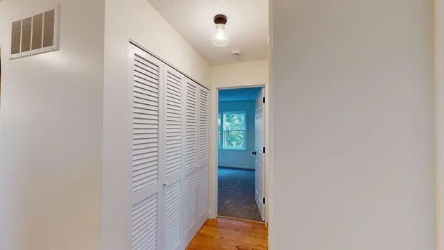 $2,400 | 5 Bartemus Trail, Unit 202, Nashua, NH 03063