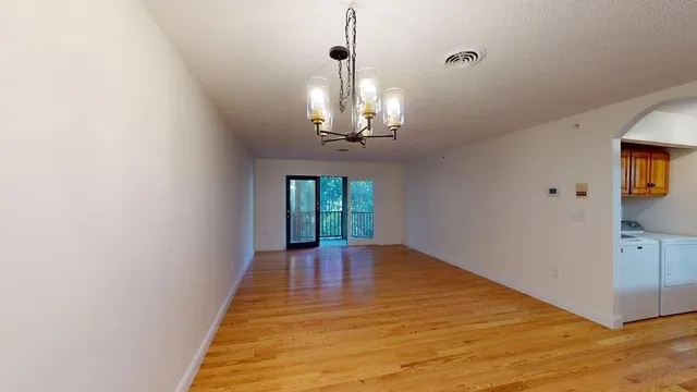 $2,400 | 5 Bartemus Trail, Unit 202, Nashua, NH 03063