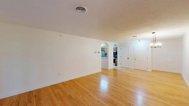 $2,400 | 5 Bartemus Trail, Unit 202, Nashua, NH 03063