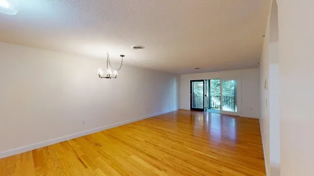 $2,400 | 5 Bartemus Trail, Unit 202, Nashua, NH 03063