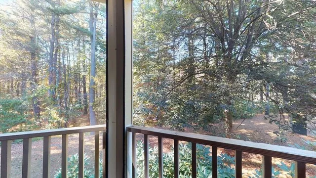 $2,400 | 5 Bartemus Trail, Unit 202, Nashua, NH 03063