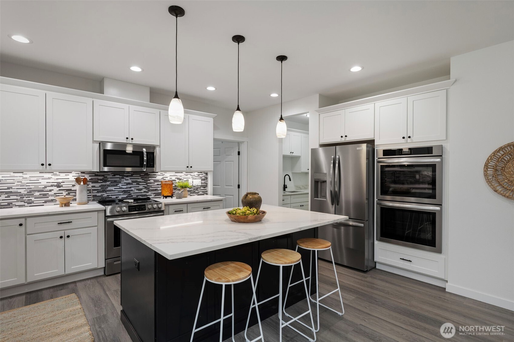 101 Northeast Anvil Lane Belfair, WA 98528 - Photo 4 of 40