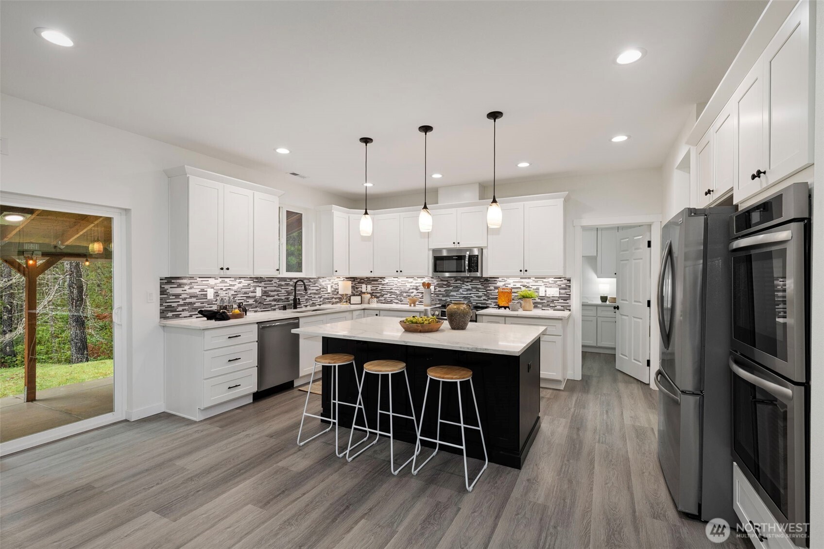 101 Northeast Anvil Lane Belfair, WA 98528 - Photo 5 of 40