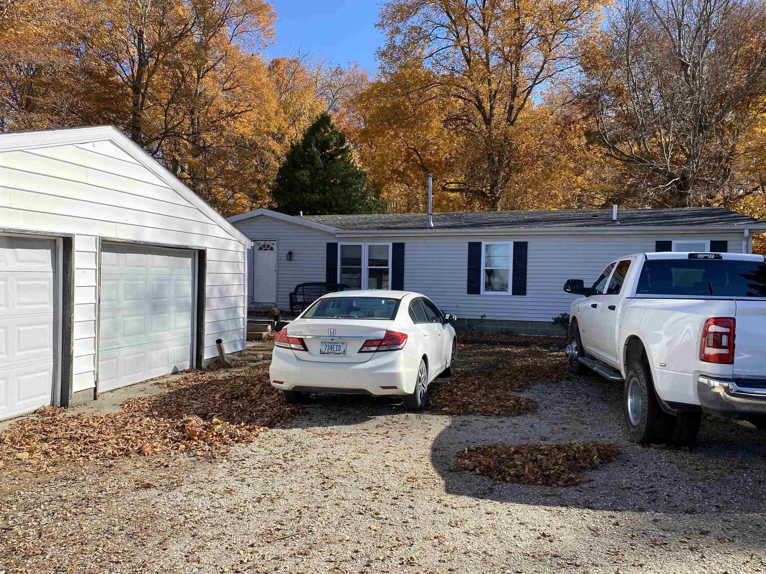 11694 South Beech Road Bourbon, IN 46504 - Photo 2 of 17