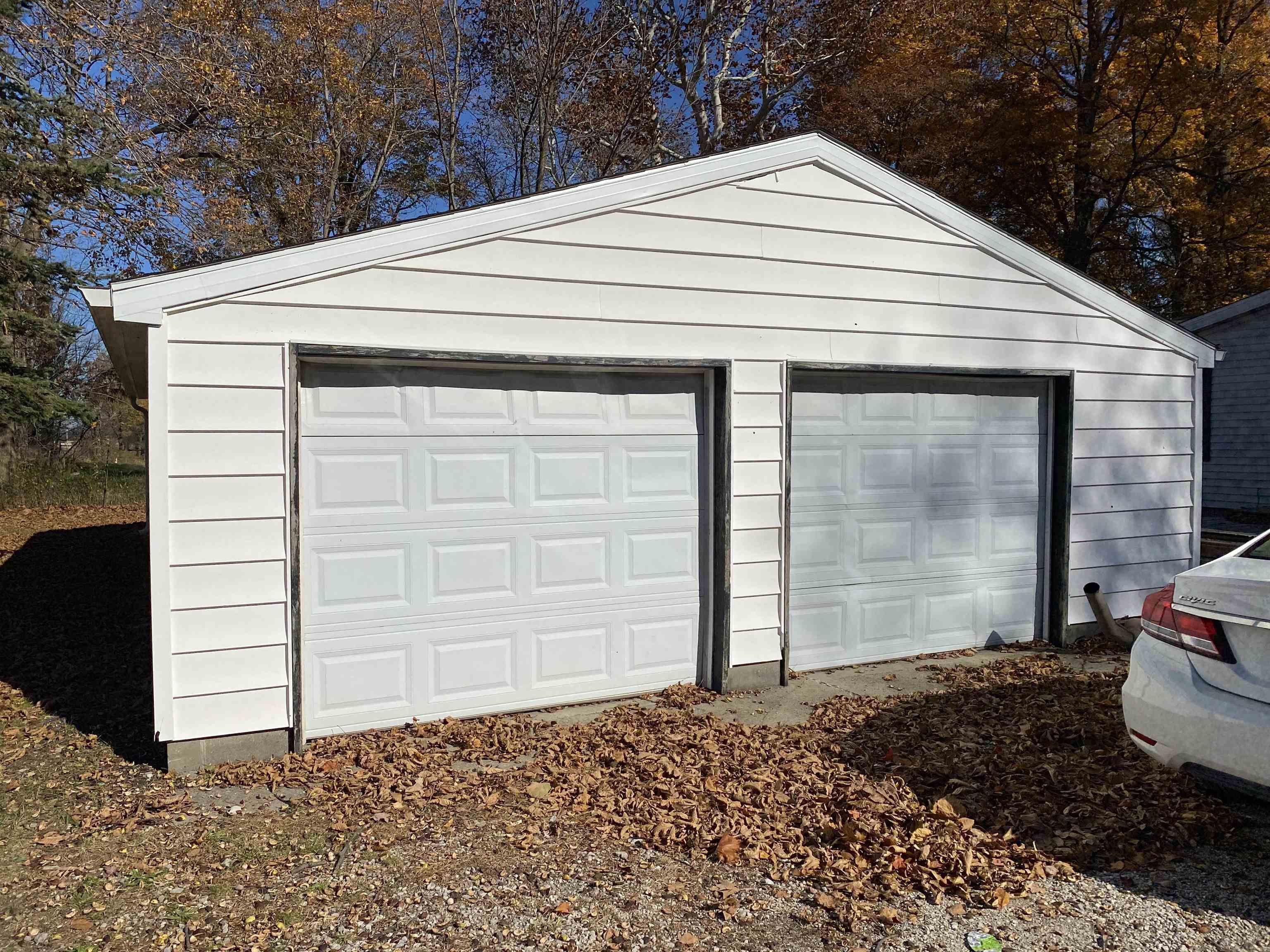 11694 South Beech Road Bourbon, IN 46504 - Photo 5 of 17