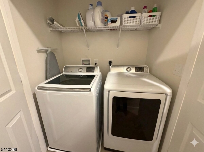 28 Gala Court Livingston, NJ 07039 - Photo 17 of 23