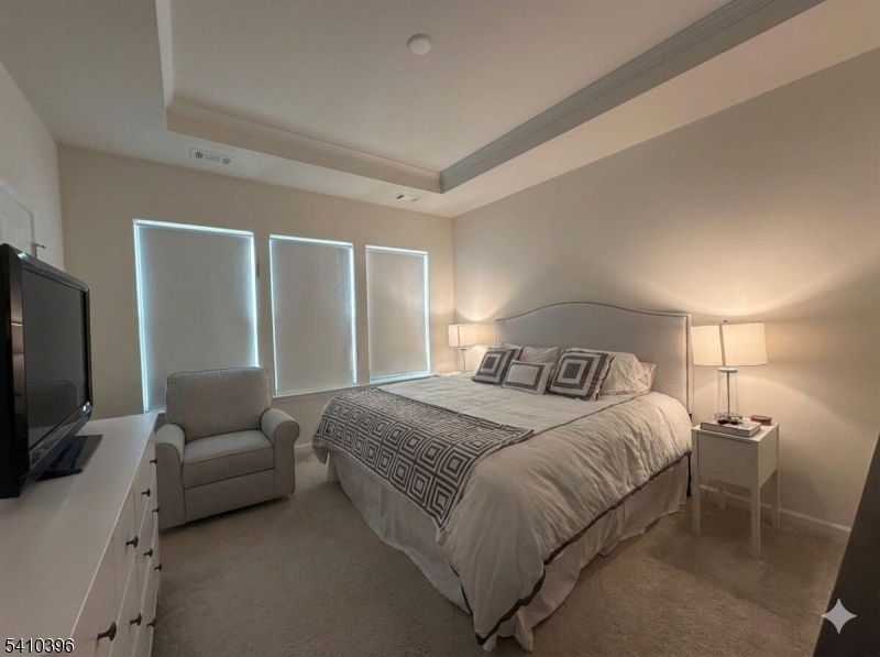 28 Gala Court Livingston, NJ 07039 - Photo 6 of 23