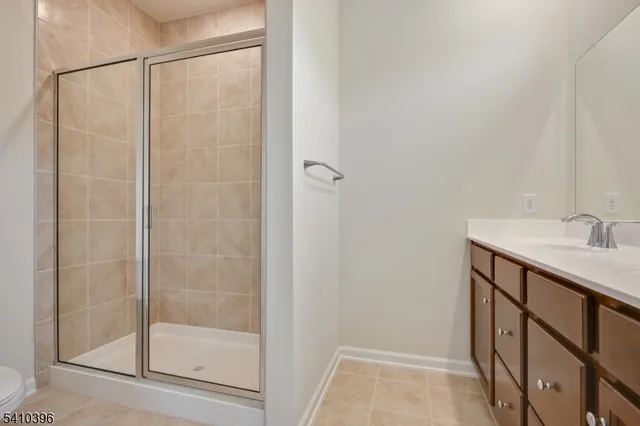 $5,000 | 28 Gala Court, Livingston, NJ 07039