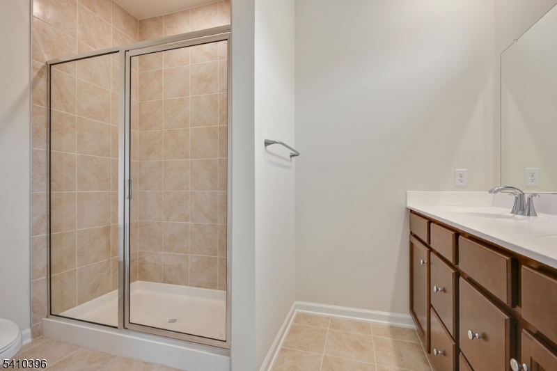 28 Gala Court Livingston, NJ 07039 - Photo 8 of 23