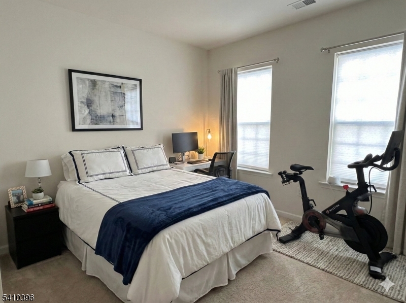 28 Gala Court Livingston, NJ 07039 - Photo 10 of 23