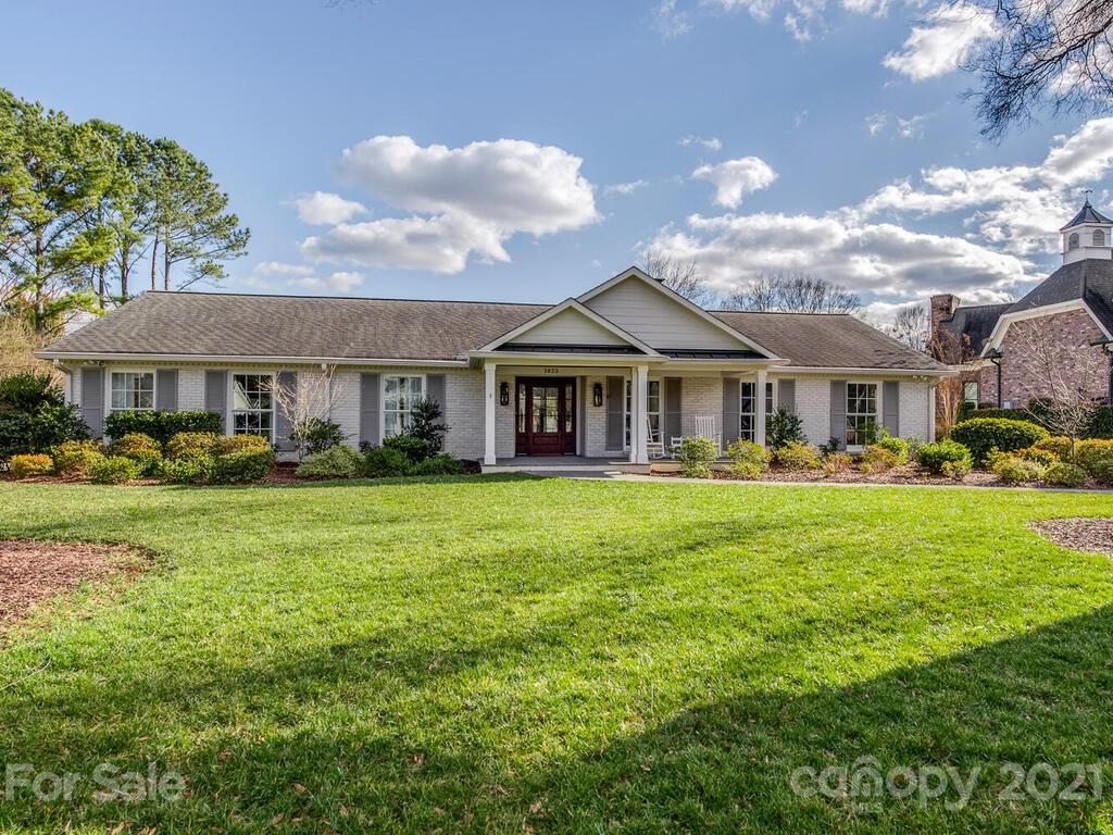 3023 Ferncliff Road Charlotte, NC 28211 - Photo 1 of 36