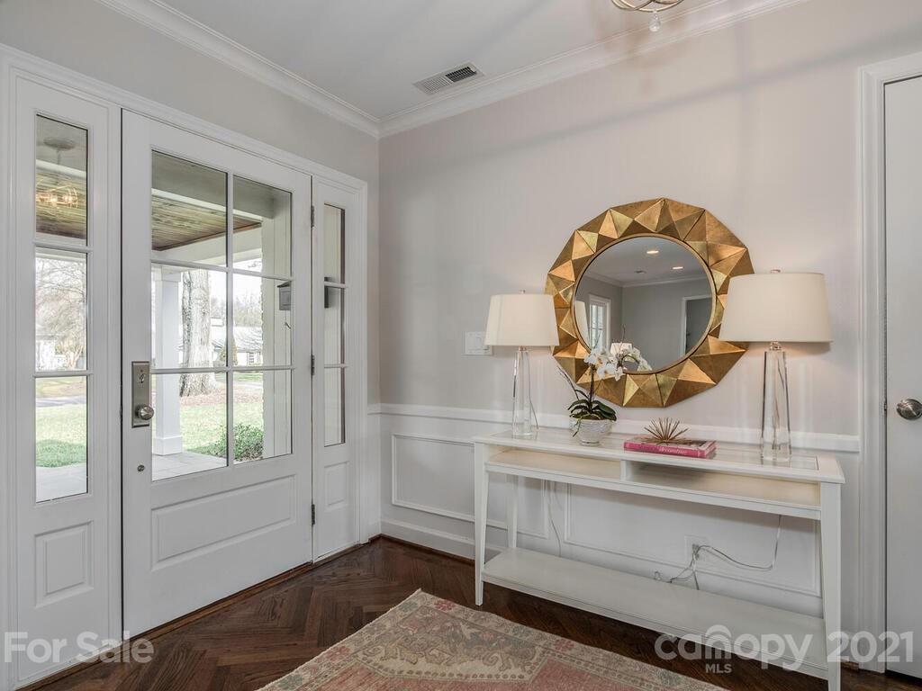 3023 Ferncliff Road Charlotte, NC 28211 - Photo 5 of 36