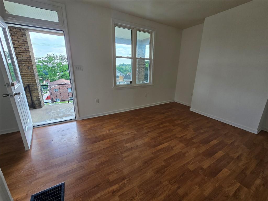 1602 Fallowfield Avenue Pittsburgh, PA 15216 - Photo 7 of 37