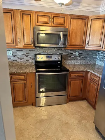 $2,000 | 23465 Harbor View Road, Unit 945, Punta Gorda, FL 33980