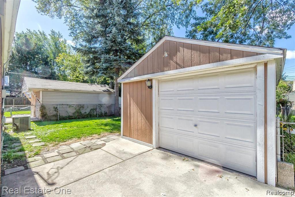3604 Huron Street Dearborn, MI 48124 - Photo 21 of 21