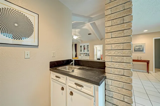 $2,100 | 3631 Glenpine Drive, Houston, TX 77068