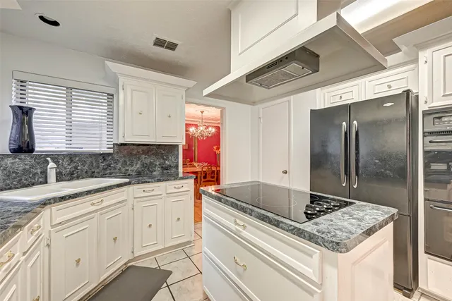 $2,100 | 3631 Glenpine Drive, Houston, TX 77068