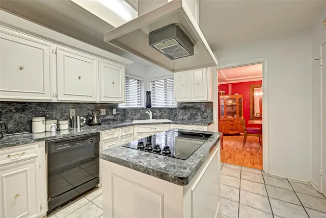 $2,100 | 3631 Glenpine Drive, Houston, TX 77068