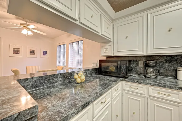 $2,100 | 3631 Glenpine Drive, Houston, TX 77068