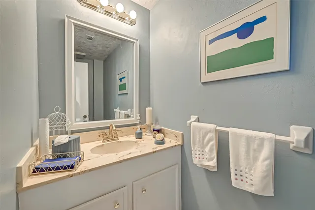 $2,100 | 3631 Glenpine Drive, Houston, TX 77068