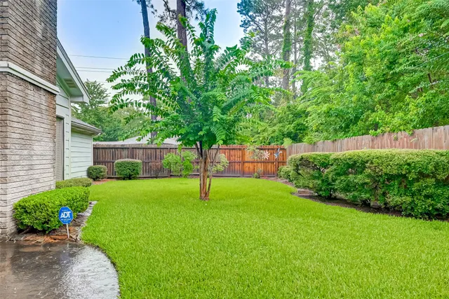 $2,100 | 3631 Glenpine Drive, Houston, TX 77068