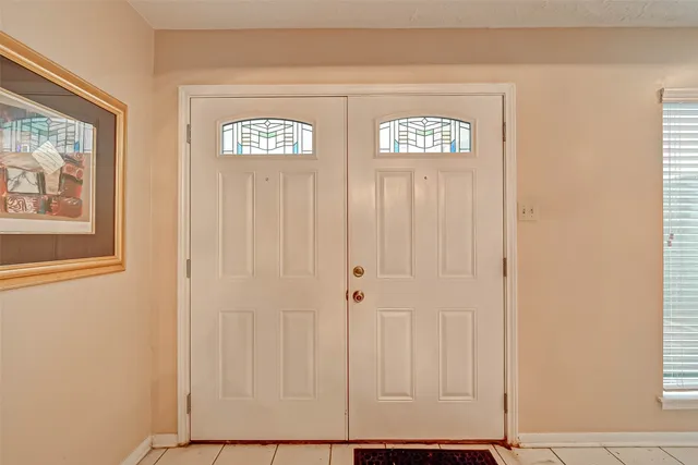 $2,100 | 3631 Glenpine Drive, Houston, TX 77068