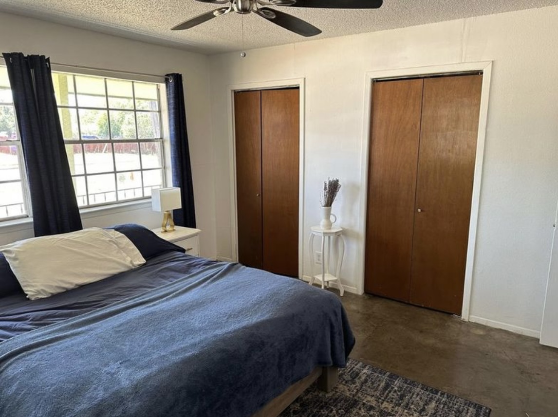 6900 Manor Road, Unit B Austin, TX 78723 - Photo 5 of 14 Bedroom