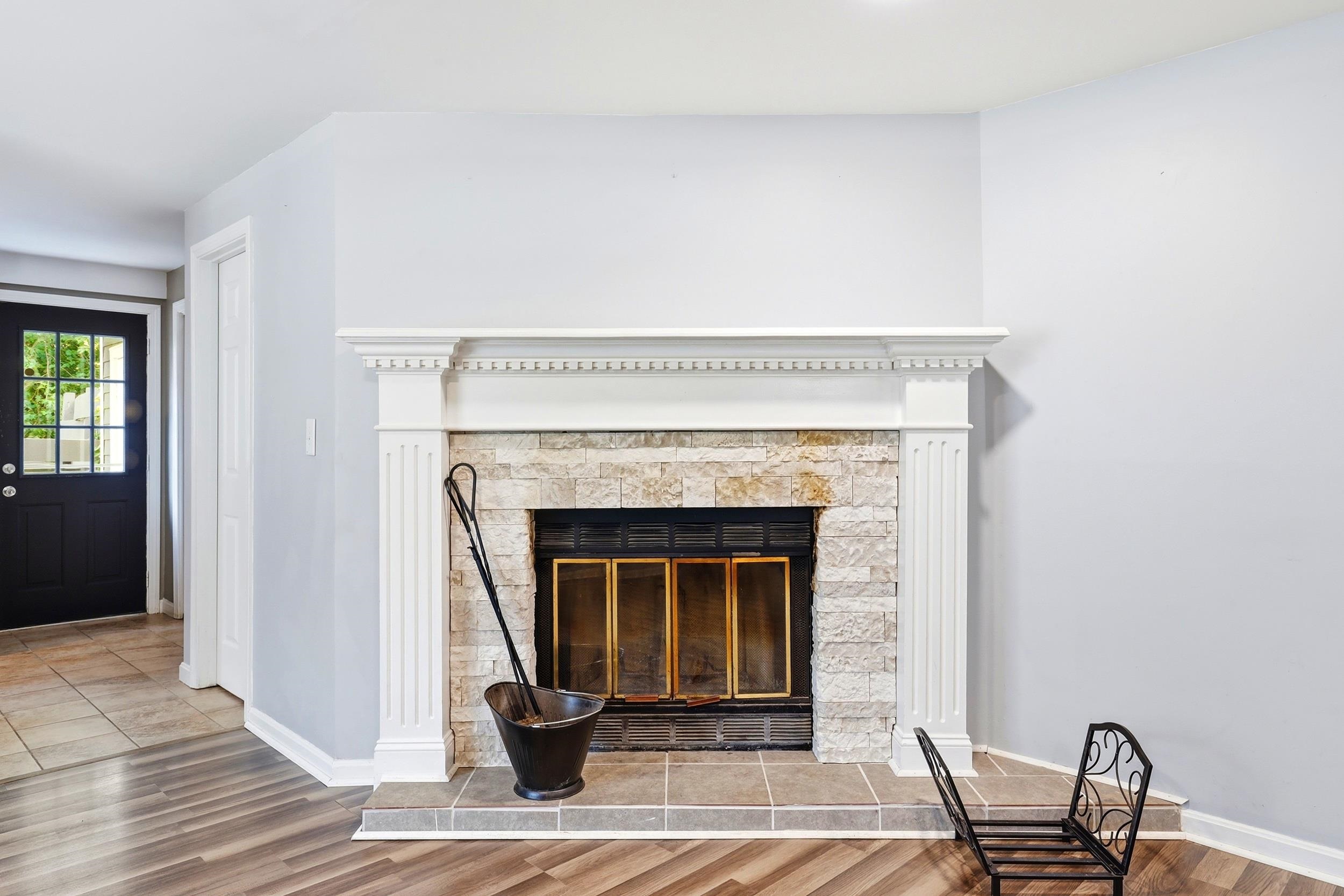 7 Chestnut Circle Merrimack, NH 03054 - Photo 7 of 35