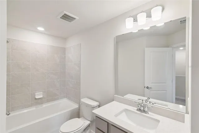 $2,125 | 675 Belgrove Street, DeBary, FL 32713