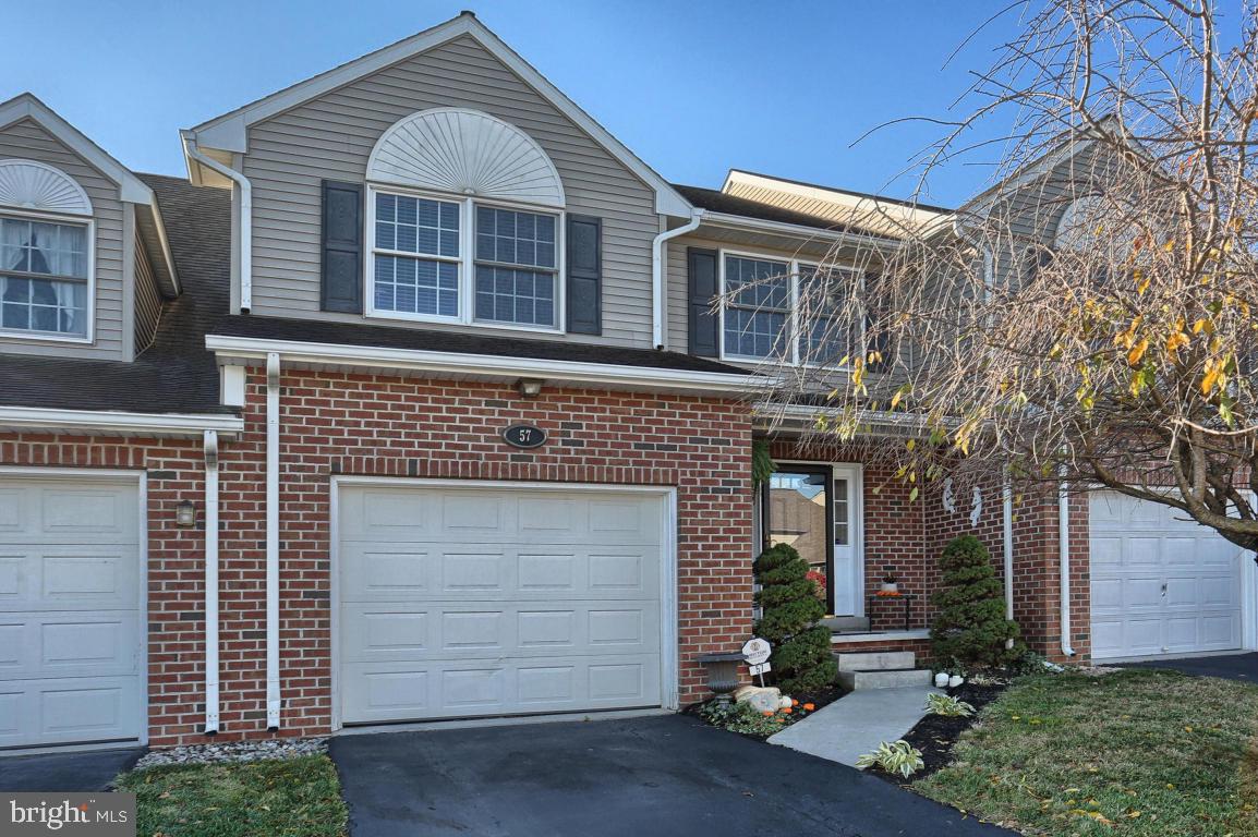 57 Spring Street Mountville, PA 17554 - Photo 2 of 33 Gallery Image 2
