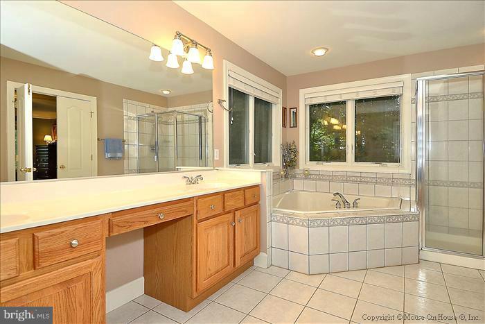 3264 Bottner Road Gambrills, MD 21054 - Photo 12 of 30 Bath (Master)