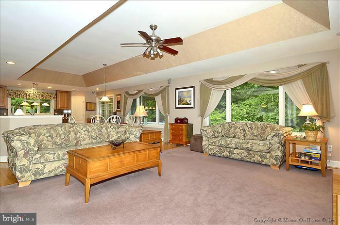 3264 Bottner Road Gambrills, MD 21054 - Photo 26 of 30 Living Room