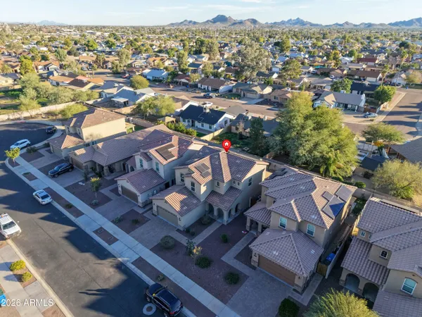 $574,900 | 627 West Kerry Lane, Phoenix, AZ 85027