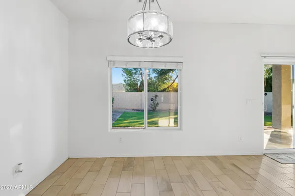 $574,900 | 627 West Kerry Lane, Phoenix, AZ 85027