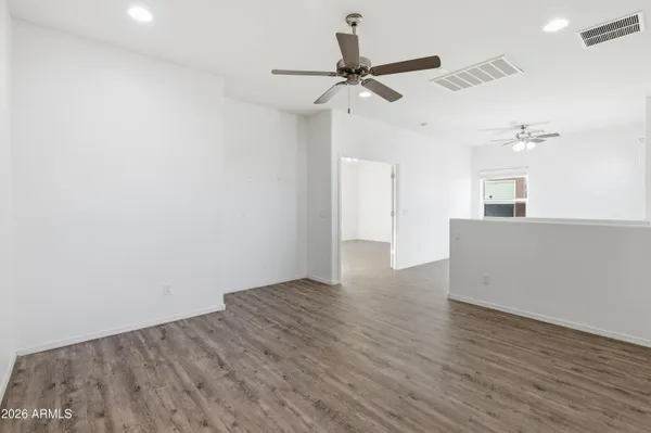 $574,900 | 627 West Kerry Lane, Phoenix, AZ 85027