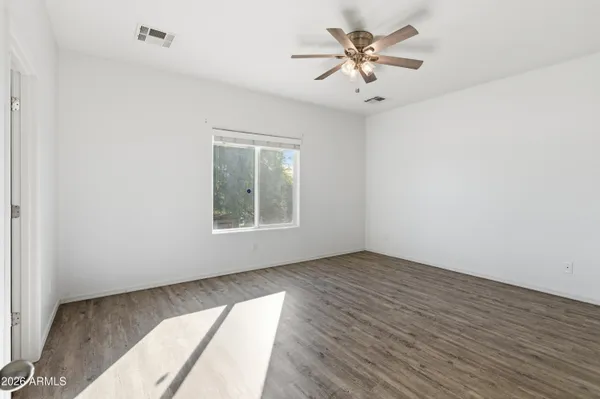 $574,900 | 627 West Kerry Lane, Phoenix, AZ 85027