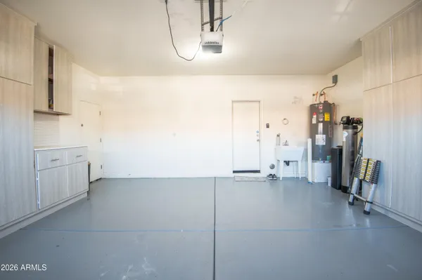 $574,900 | 627 West Kerry Lane, Phoenix, AZ 85027