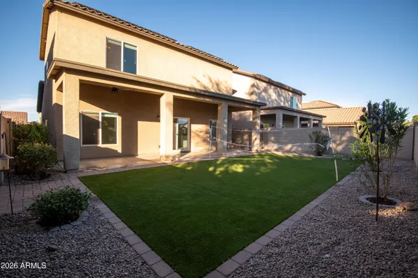 $574,900 | 627 West Kerry Lane, Phoenix, AZ 85027