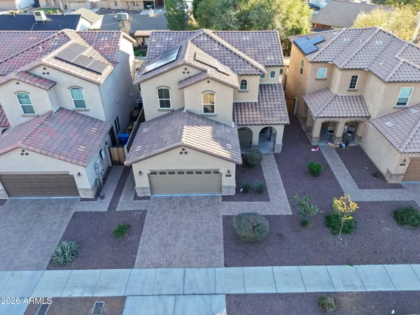 $574,900 | 627 West Kerry Lane, Phoenix, AZ 85027