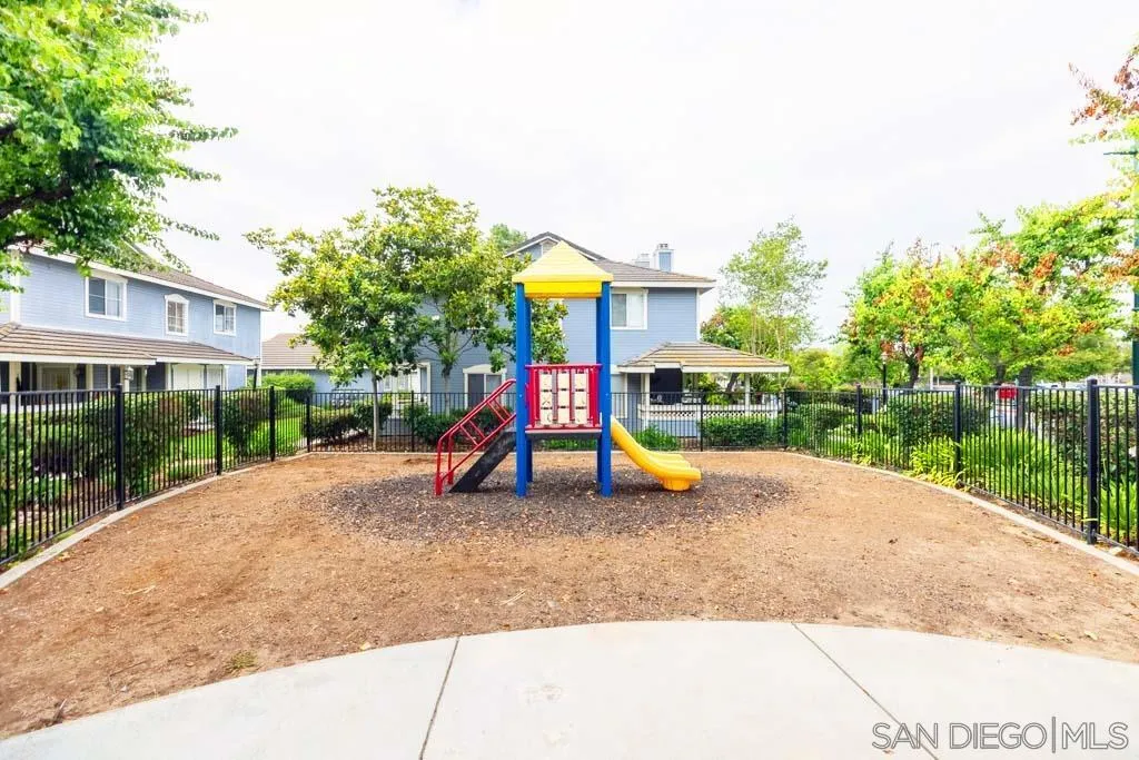 13945 Midland Road Poway, CA 92064 - Photo 6 of 26