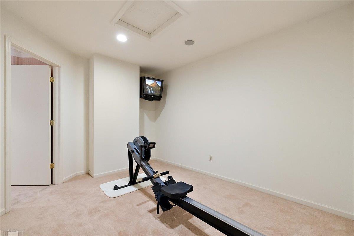 207 Lake Shore Road Grosse Pointe, MI 48236 - Photo 50 of 91
