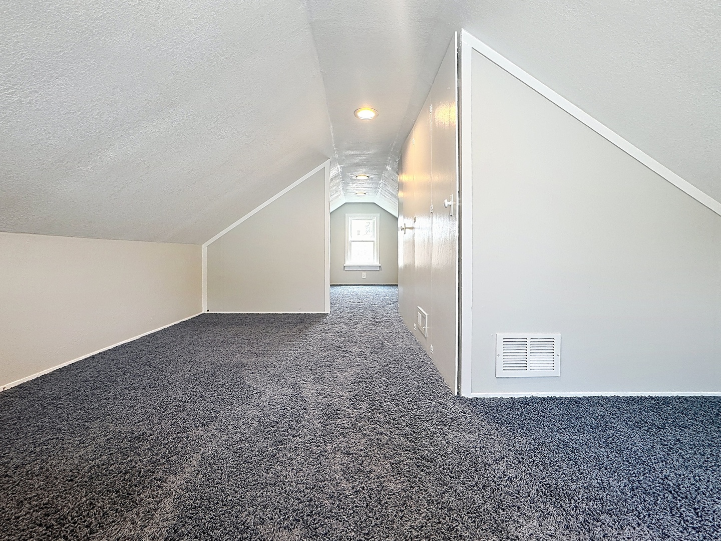 1841 32nd Street Moline, IL 61265 - Photo 11 of 24 a view of a big room with closet and windows