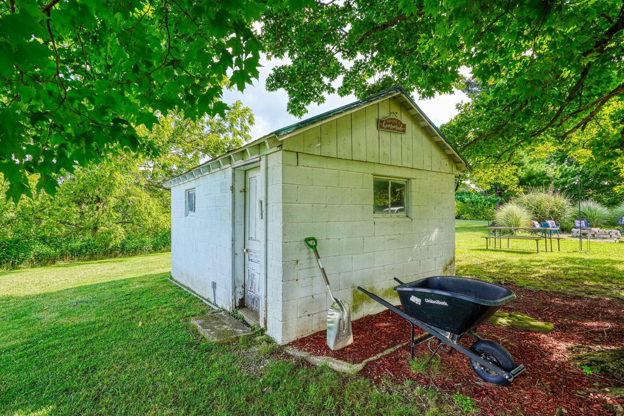 27837 Locust Grove Road McArthur, OH 45651 - Photo 60 of 73 76. Shed (6)