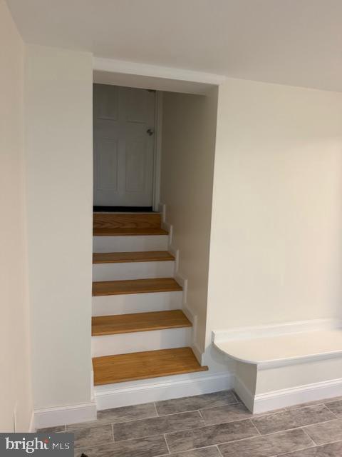 1104 Eastbourne Place Silver Spring, MD 20904 - Photo 7 of 12 a view of entryway