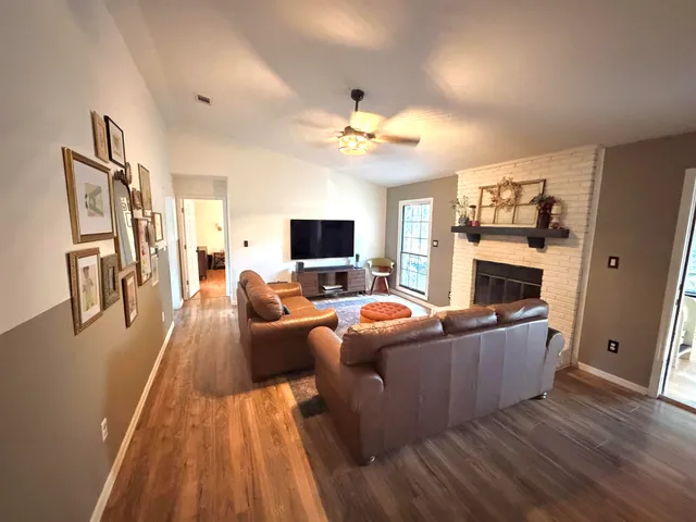 $375,000 | 3135 North Shannon Lakes Drive, Tallahassee, FL 32309