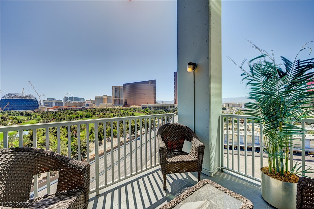360 East Desert Inn Road, Unit 1005 Las Vegas, NV 89109 - Photo 15 of 45 Gallery Image 15